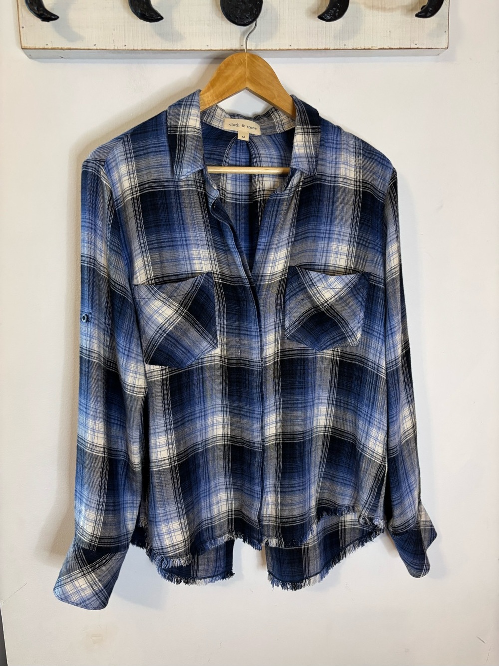 Anthropologie cloth & stone Blue Plaid Button-Up Flannel Shirt